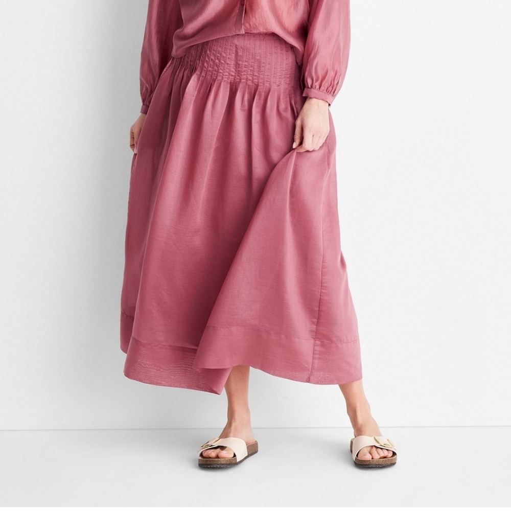 Elegant Pink Women's Skirt